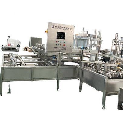Automatische machine voor het snijden en omhullen van bonenkoekjes voor de tofuproductie, capaciteit 1500 B/h